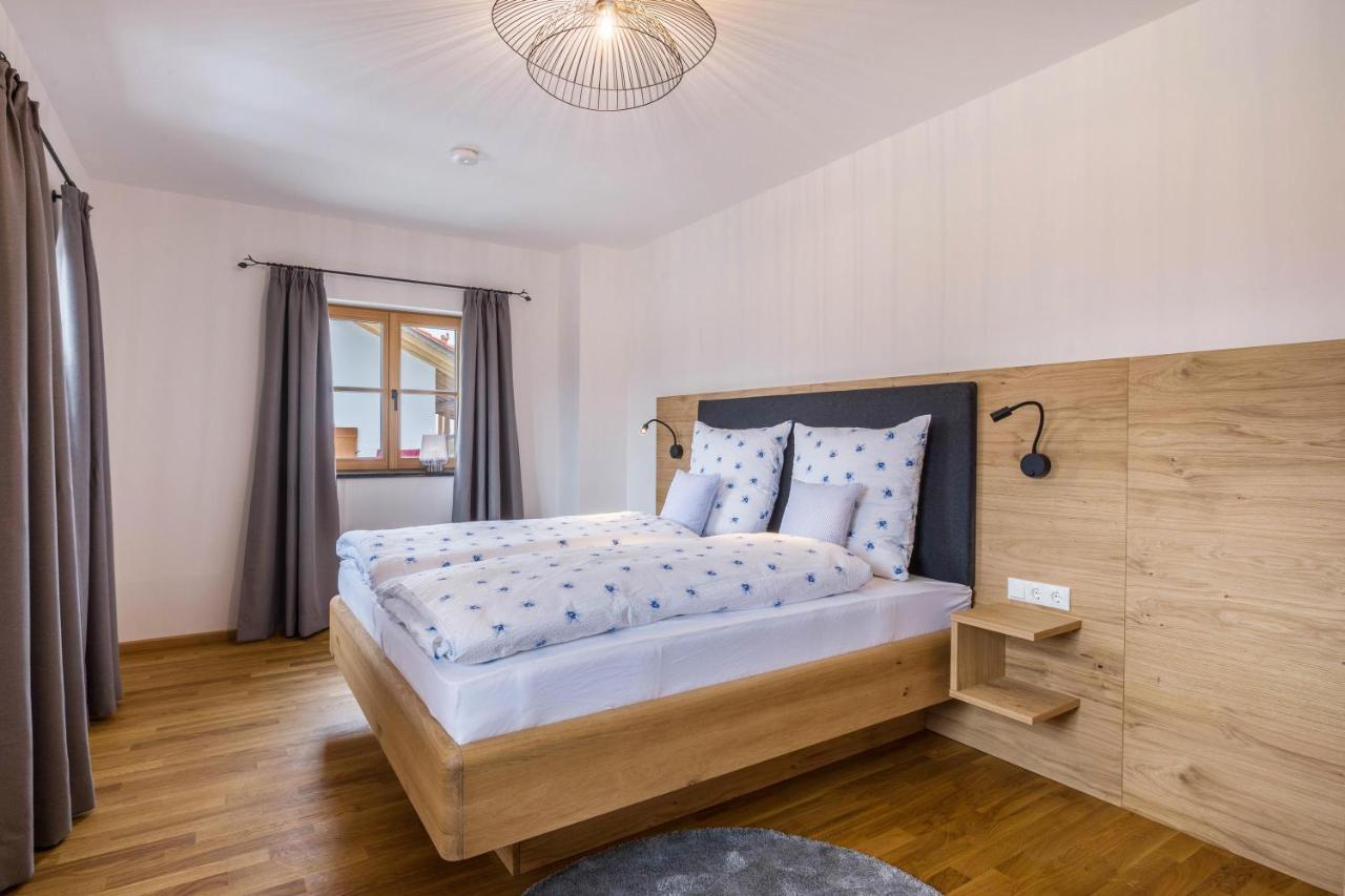Ferienwohnung Rosa Gilching Exteriör bild